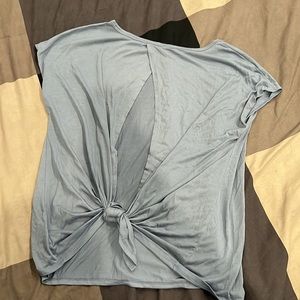 New old navy workout top, size L